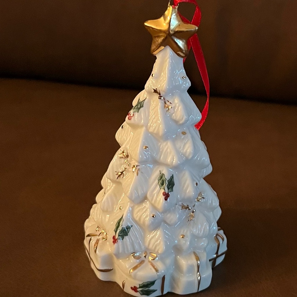 Baum Bros. Porcelain Tree Ornament